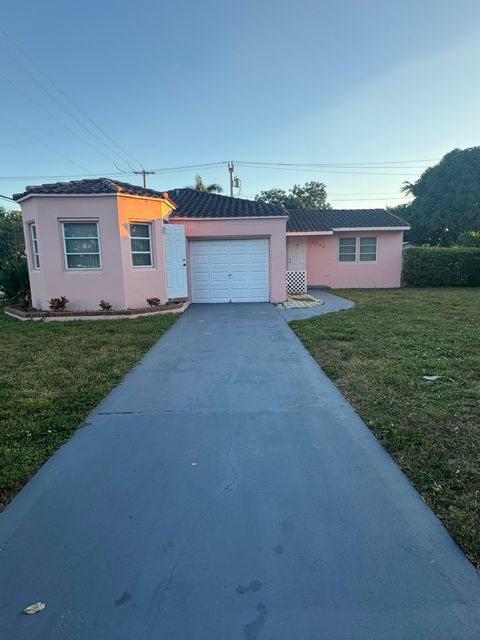 1600 Van Buren Street Hollywood FL 33020