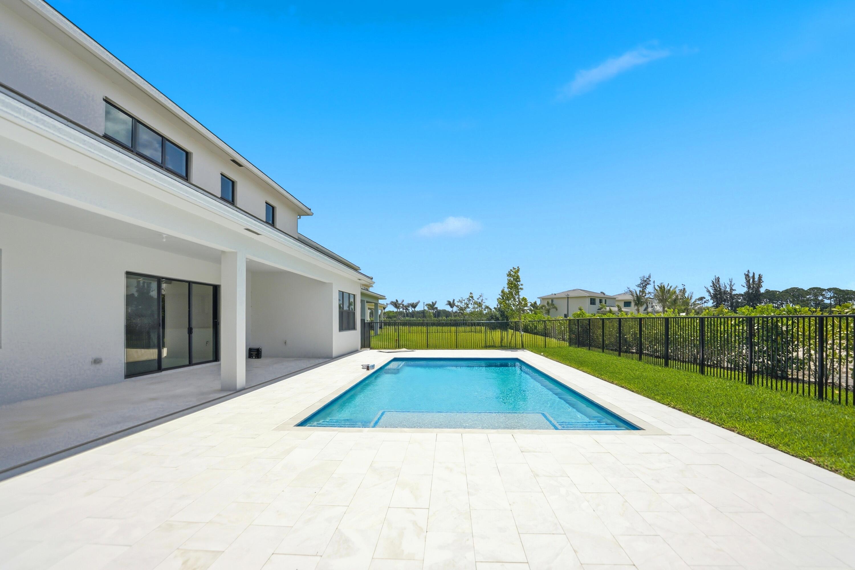 WHITMORE ESTATES - Residential