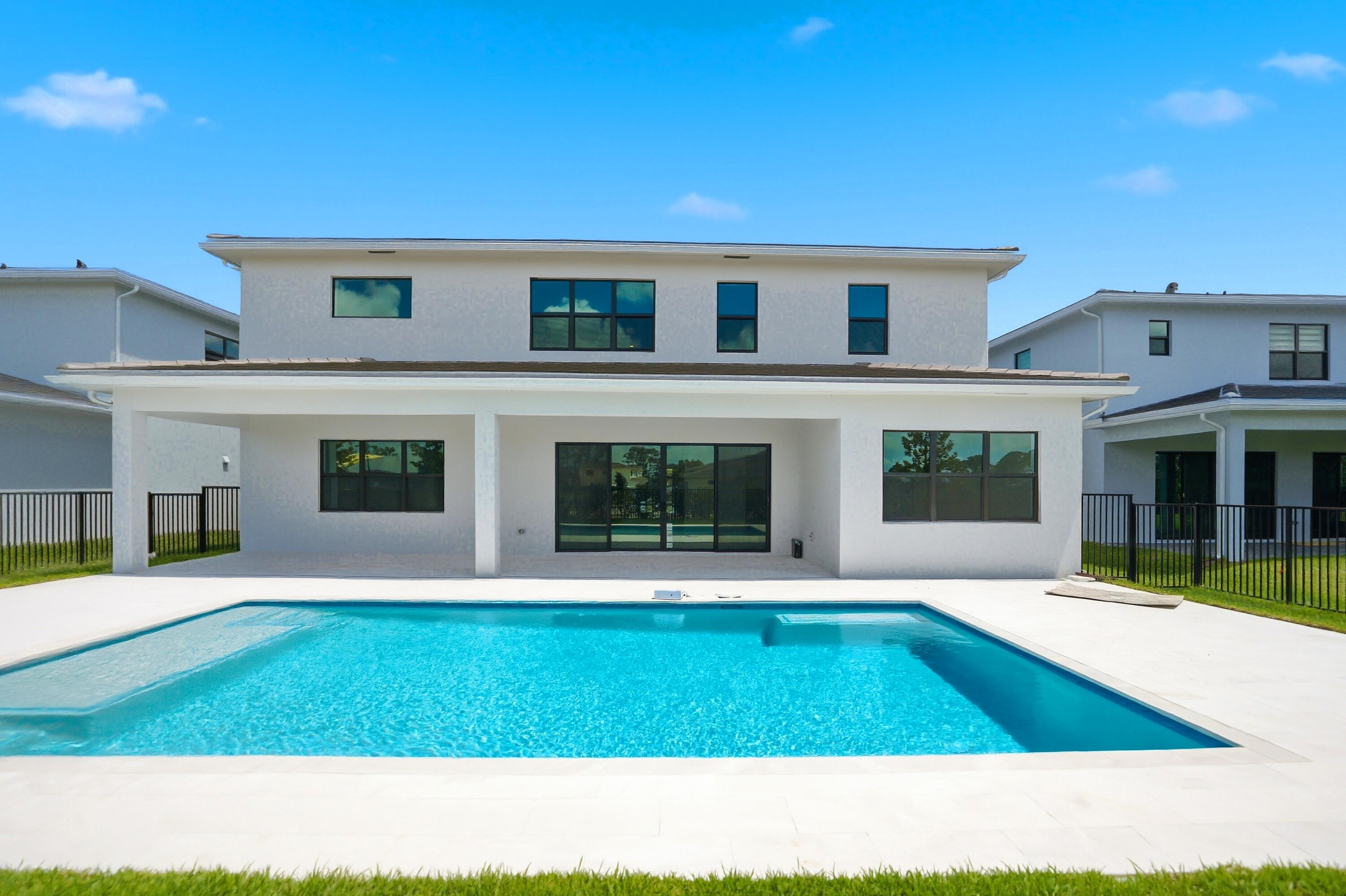 WHITMORE ESTATES - Residential