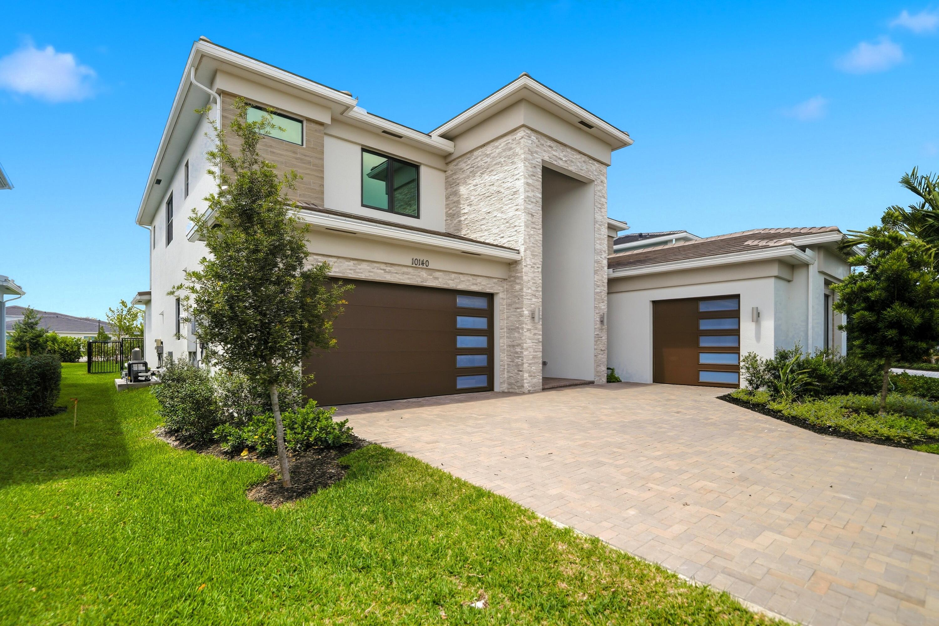 WHITMORE ESTATES - Residential