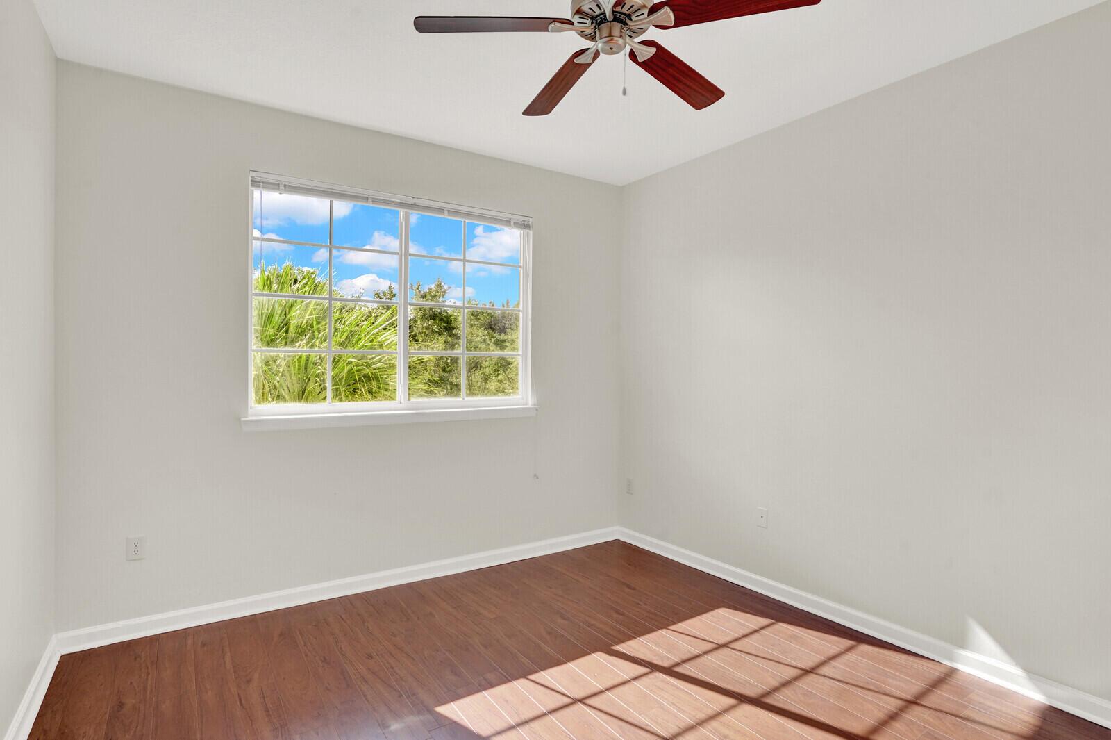 MEZZANO CONDO - Residential