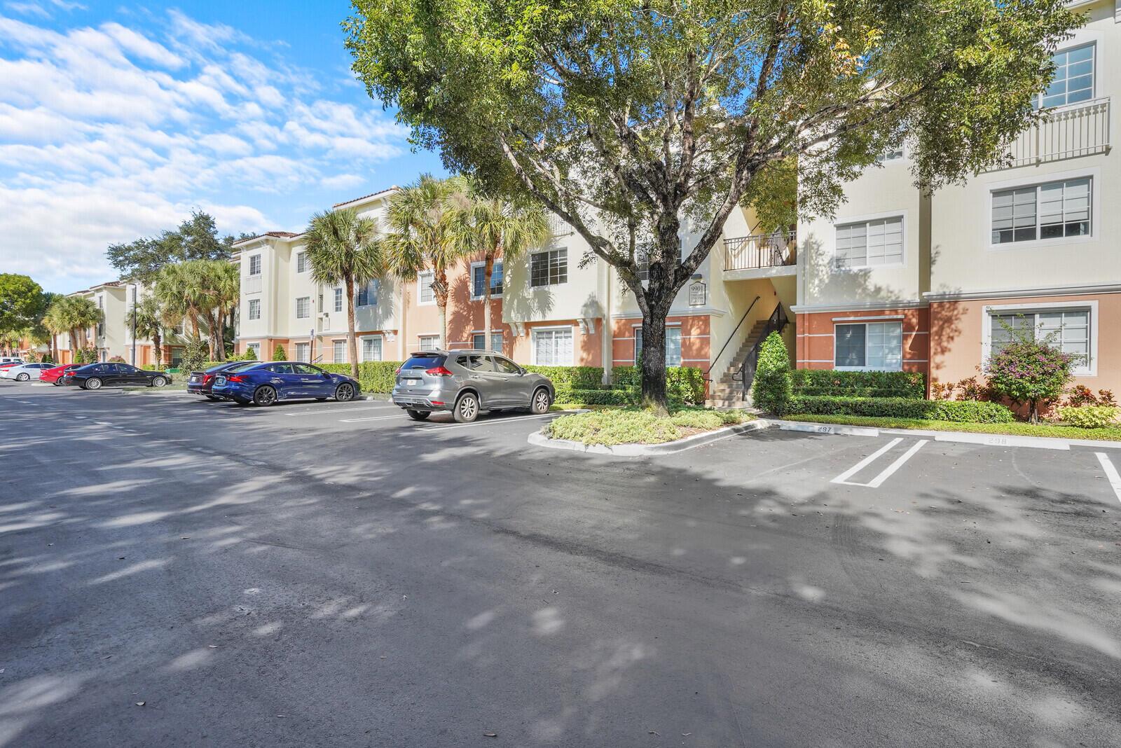 MEZZANO CONDO - Residential