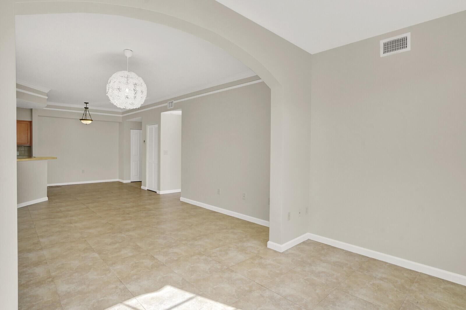 MEZZANO CONDO - Residential