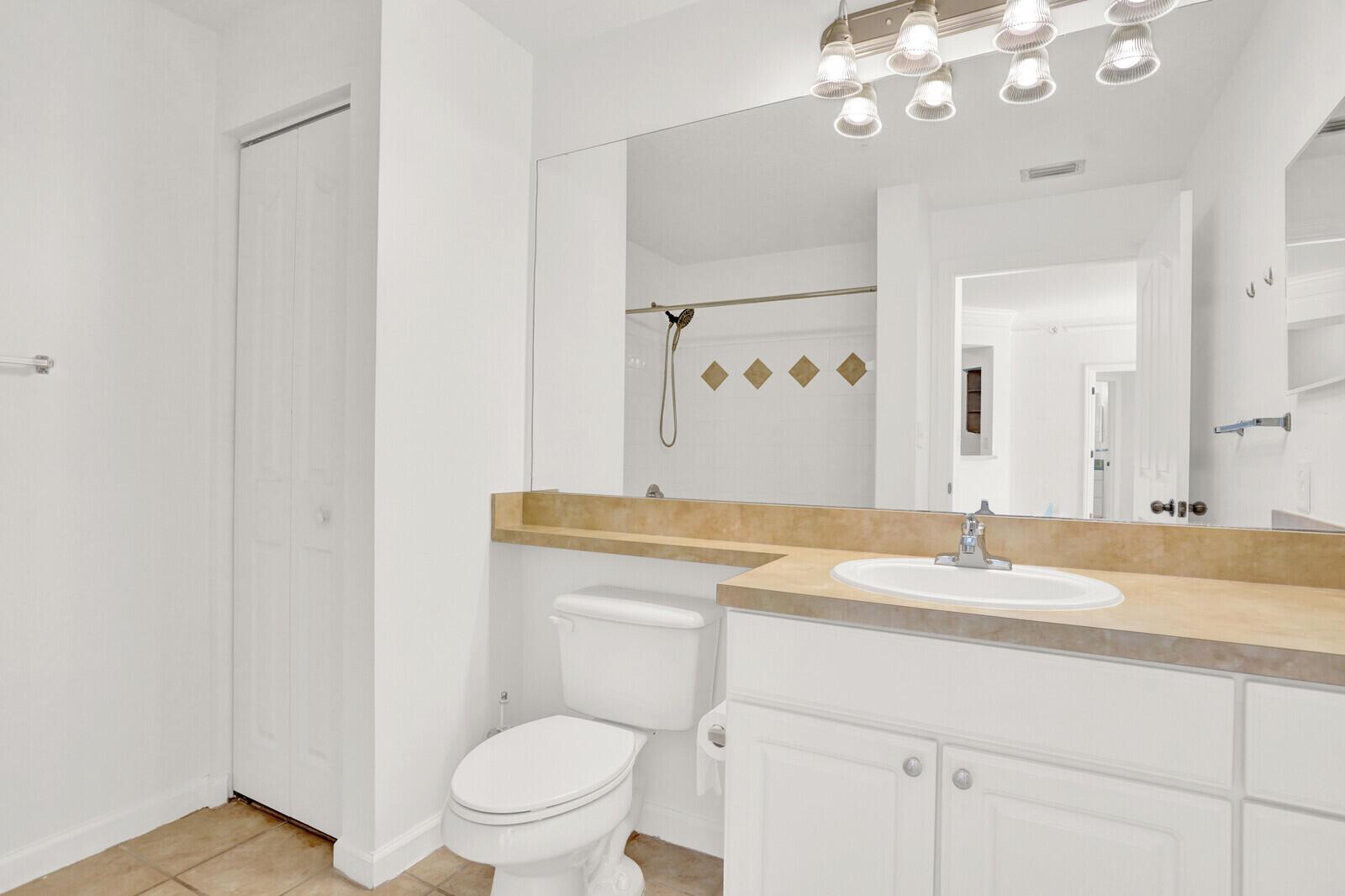 MEZZANO CONDO - Residential