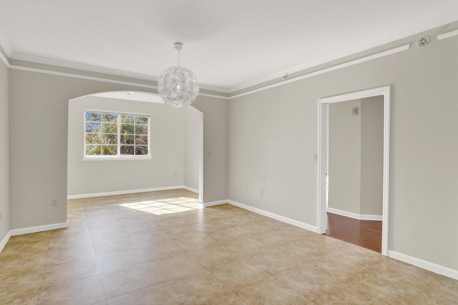 MEZZANO CONDO - Residential