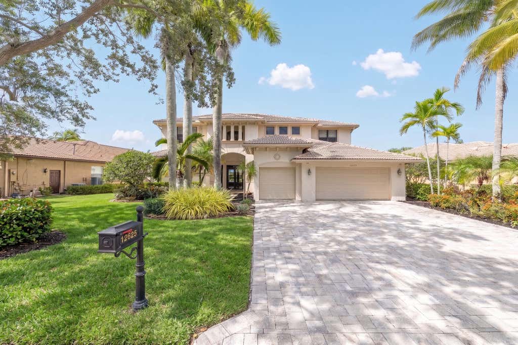 Photo of 12625 NW 76TH Street, Parkland, FL 33076 (MLS # B26058122)