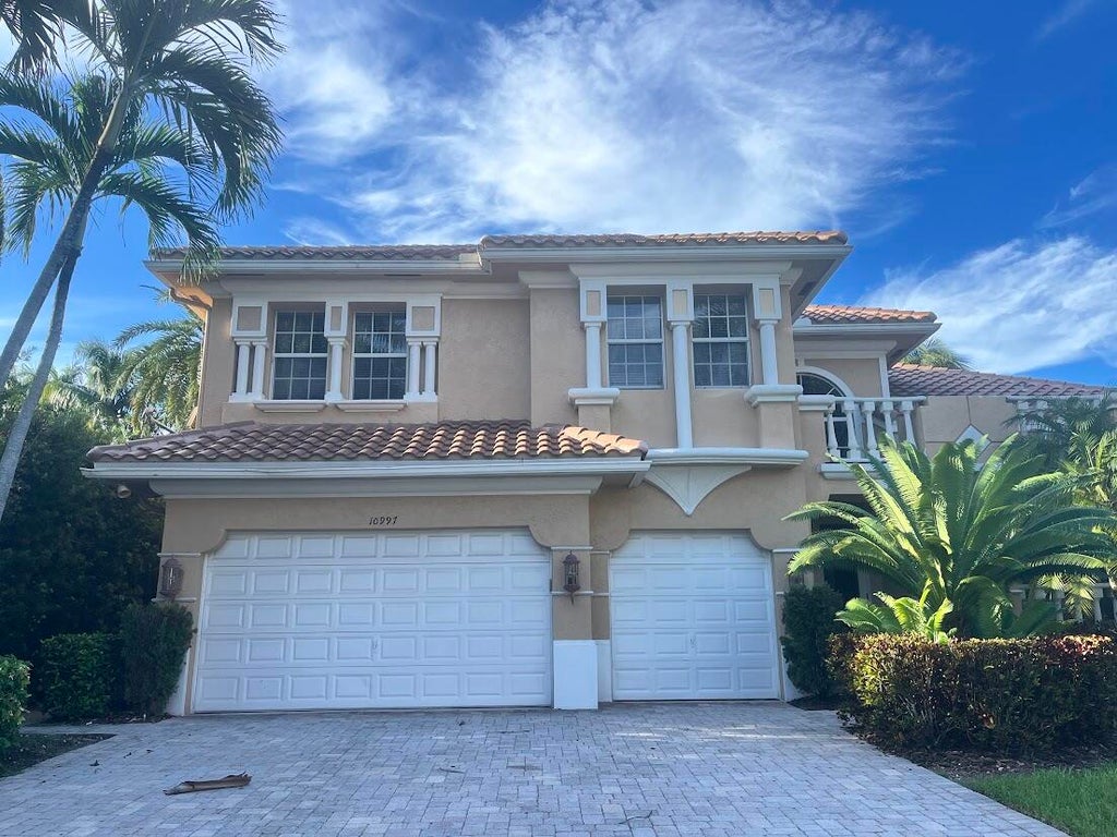 Photo of 10997 CANARY ISLAND Court, Plantation, FL 33324 (MLS # B26081224)