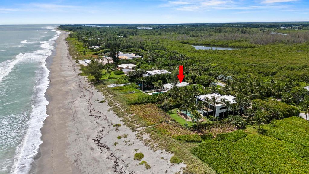 Photo of 77 N Beach Road, Jupiter Island, FL 33455 (MLS # R11116603)