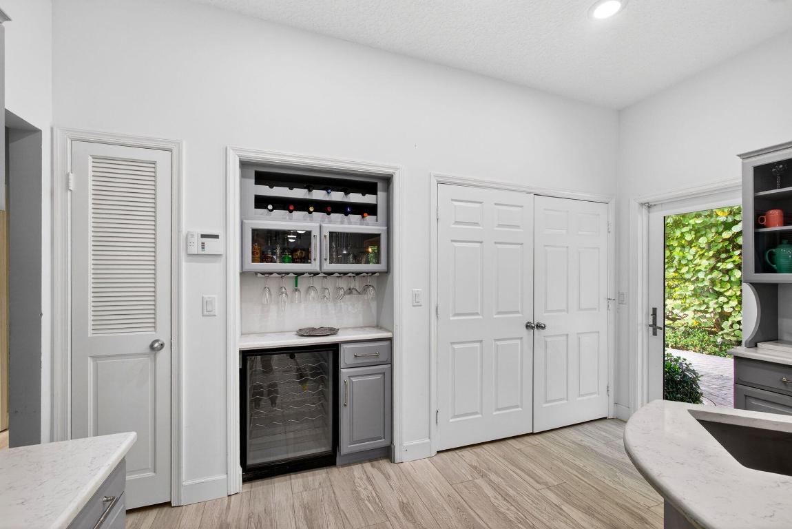 BON AIR BEACH - Residential