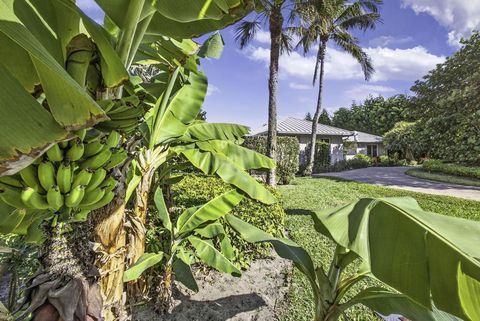 77 N Beach Road Jupiter Island FL 33455