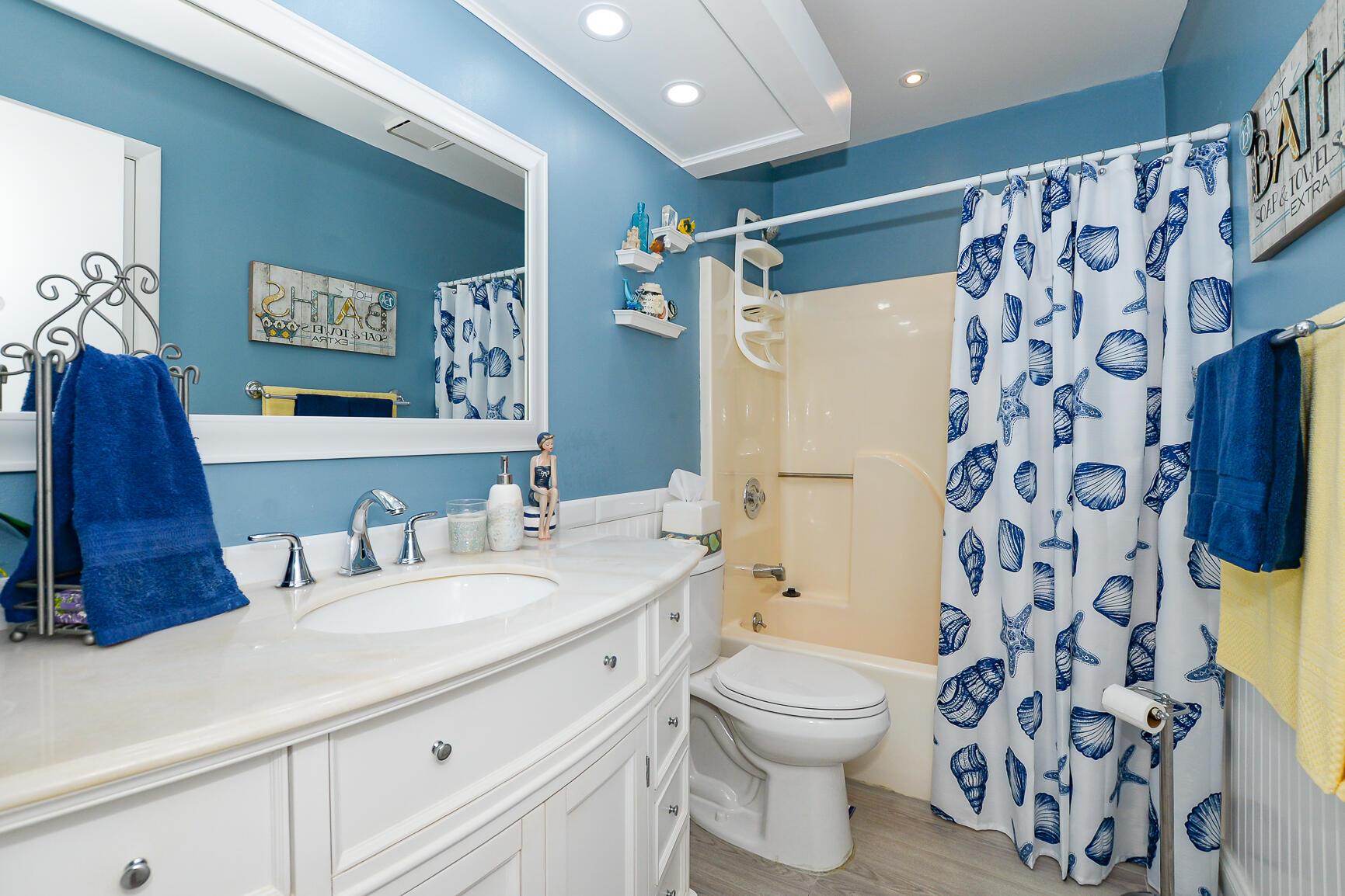 VISTA ST LUCIE BUILDINGS - Residential