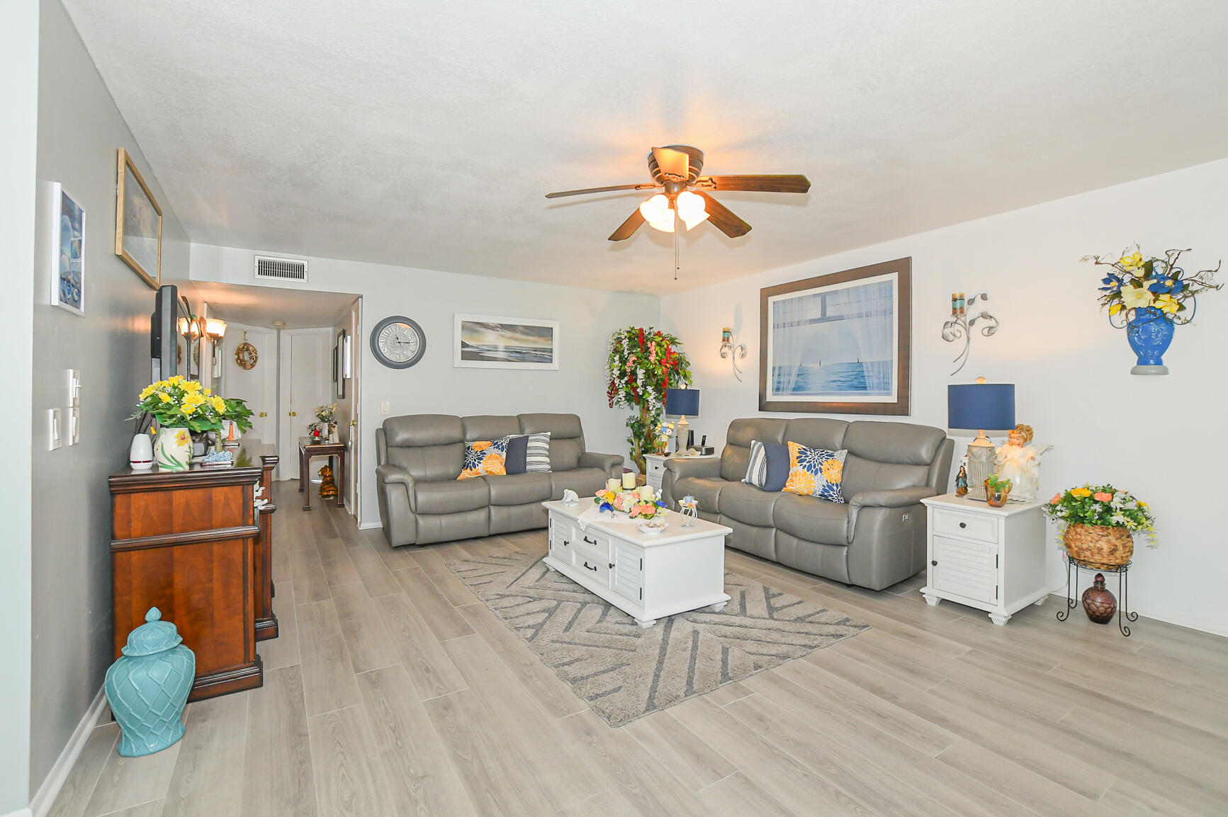 VISTA ST LUCIE BUILDINGS 9 THRU 20 - Residential