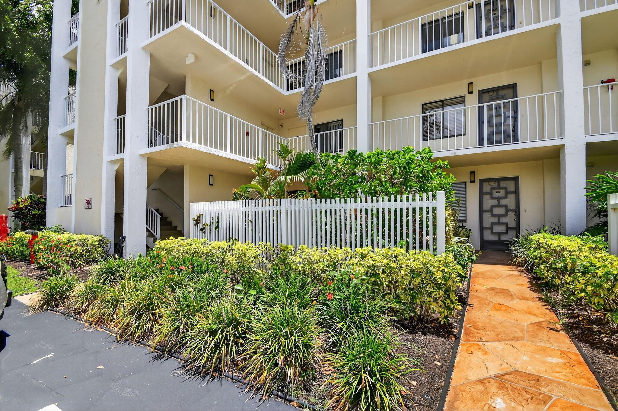 7290 Ashford Place 201