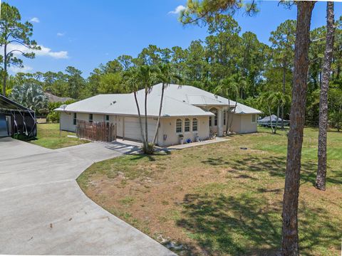 A home in Loxahatchee