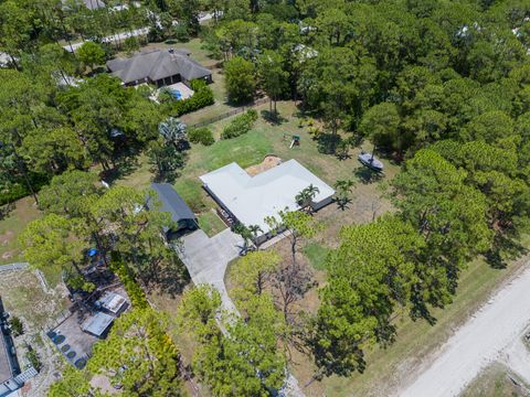 A home in Loxahatchee