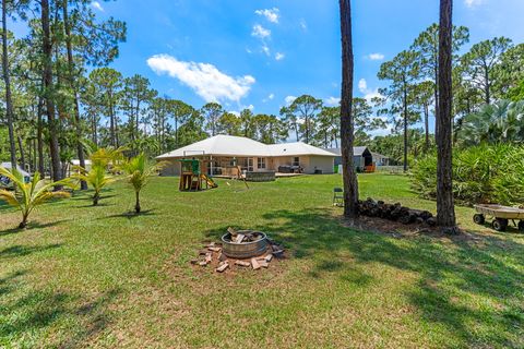 A home in Loxahatchee