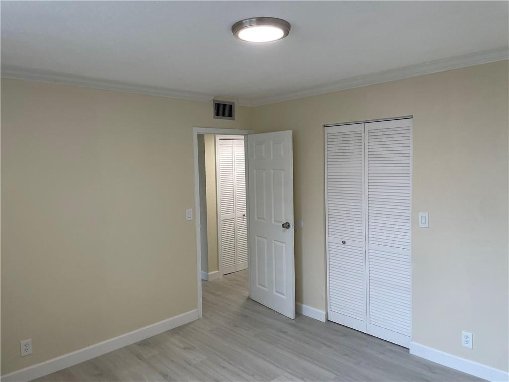 SOMERSET - Residential