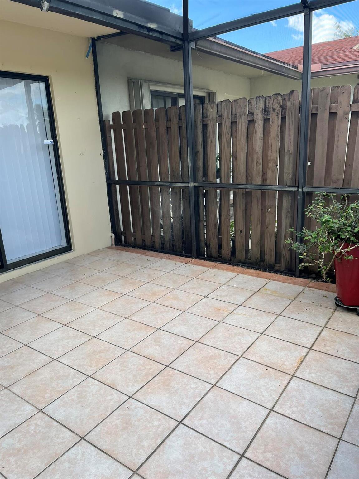 View photos, virtual tours, details... 4423 Woodstock Drive B