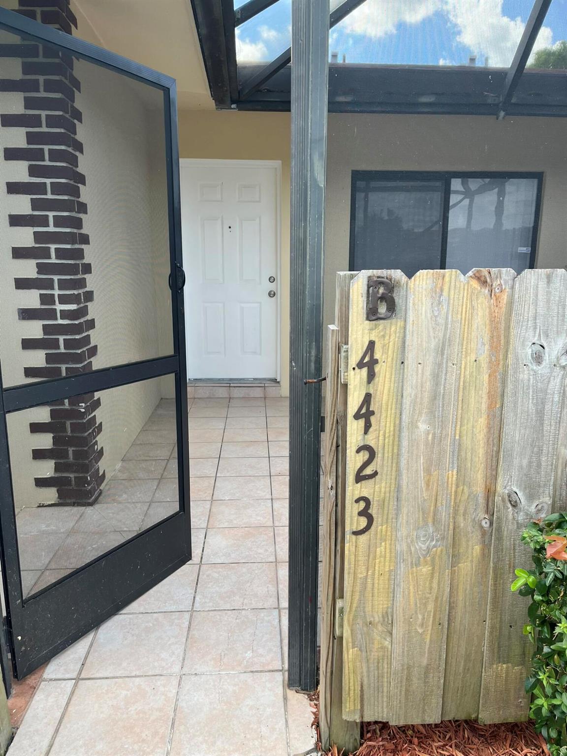 View photos, virtual tours, details... 4423 Woodstock Drive B