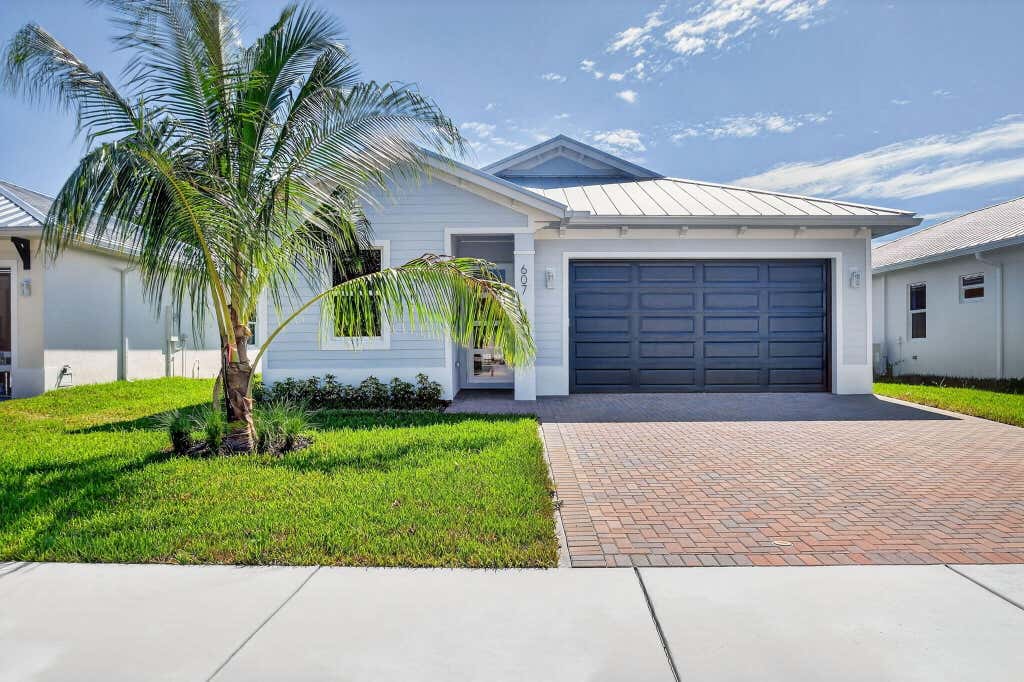 Photo of 607 N Loxahatchee Drive, Jupiter, FL 33458 (MLS # R11136933)