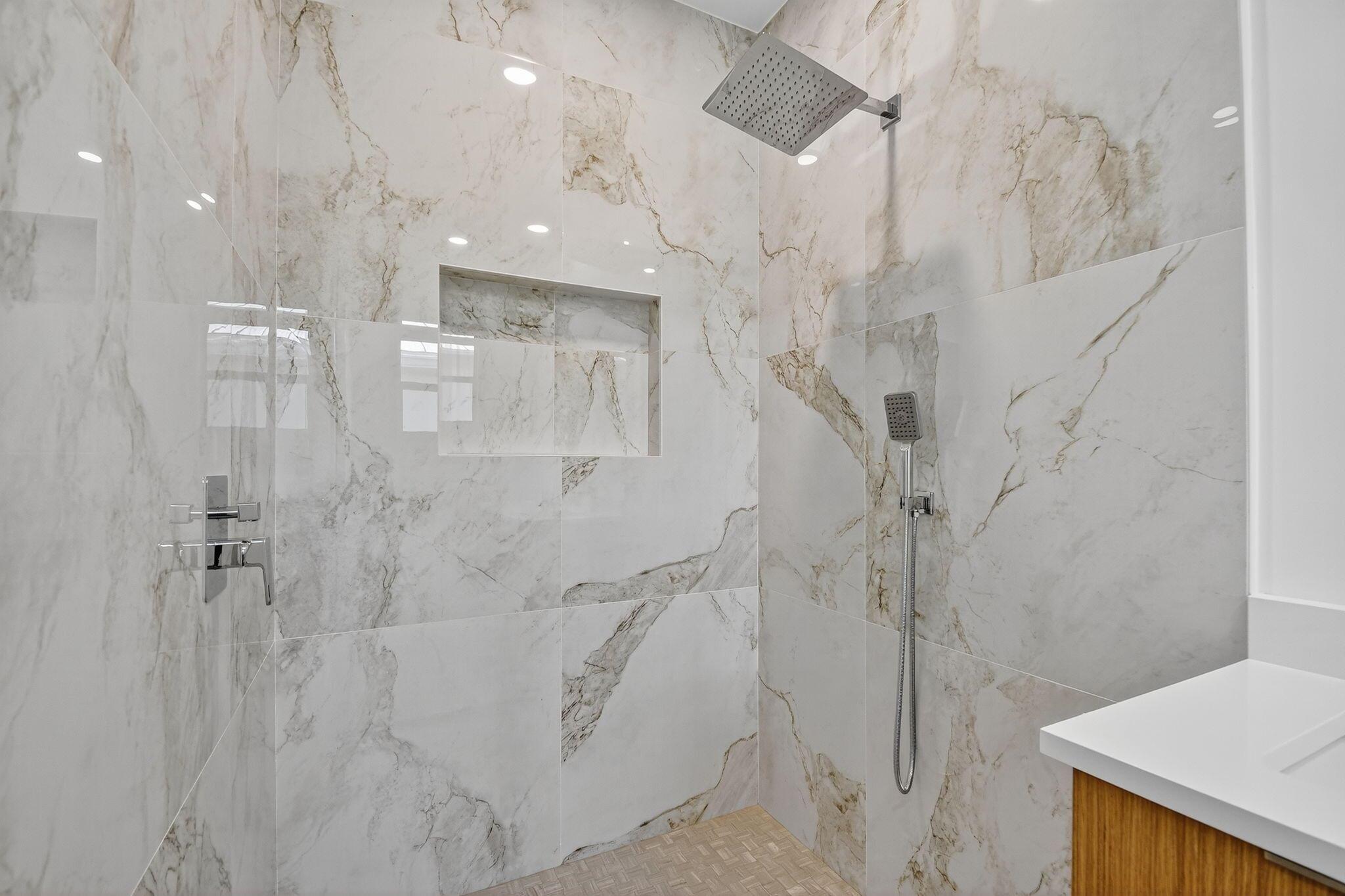 PINE GARDENS - Residential