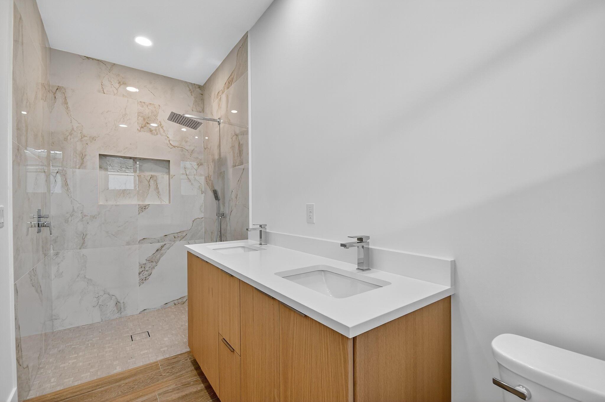 PINE GARDENS - Residential