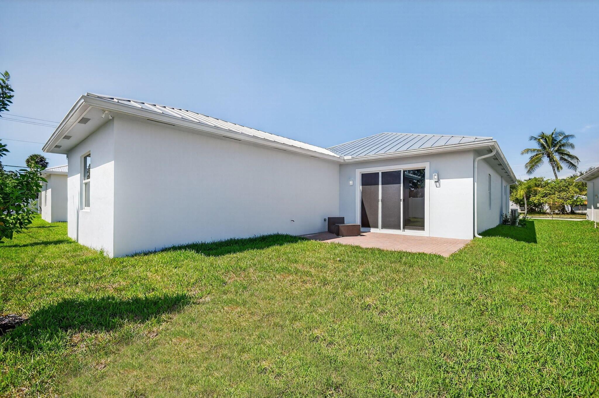 PINE GARDENS - Residential