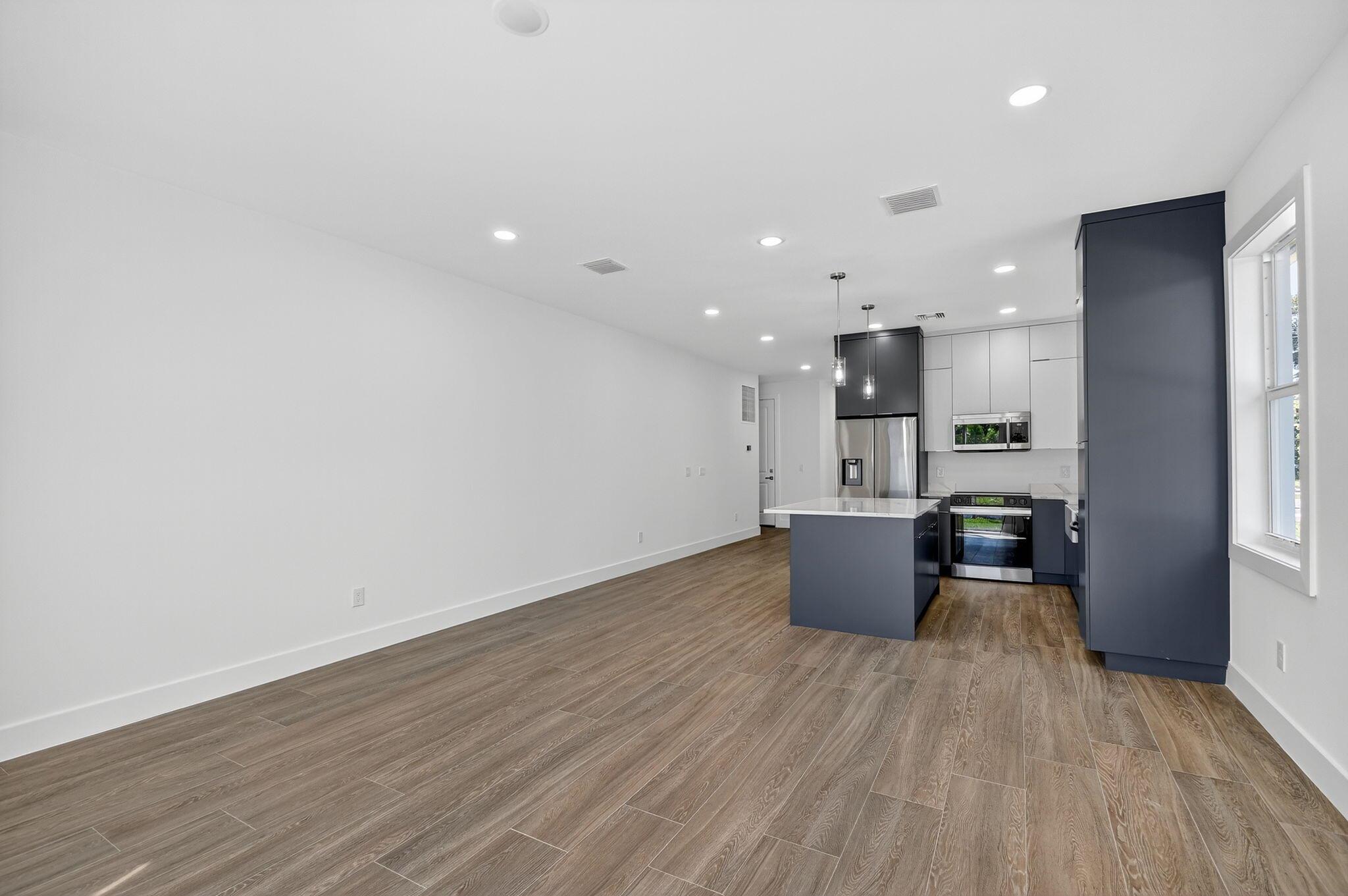 PINE GARDENS - Residential