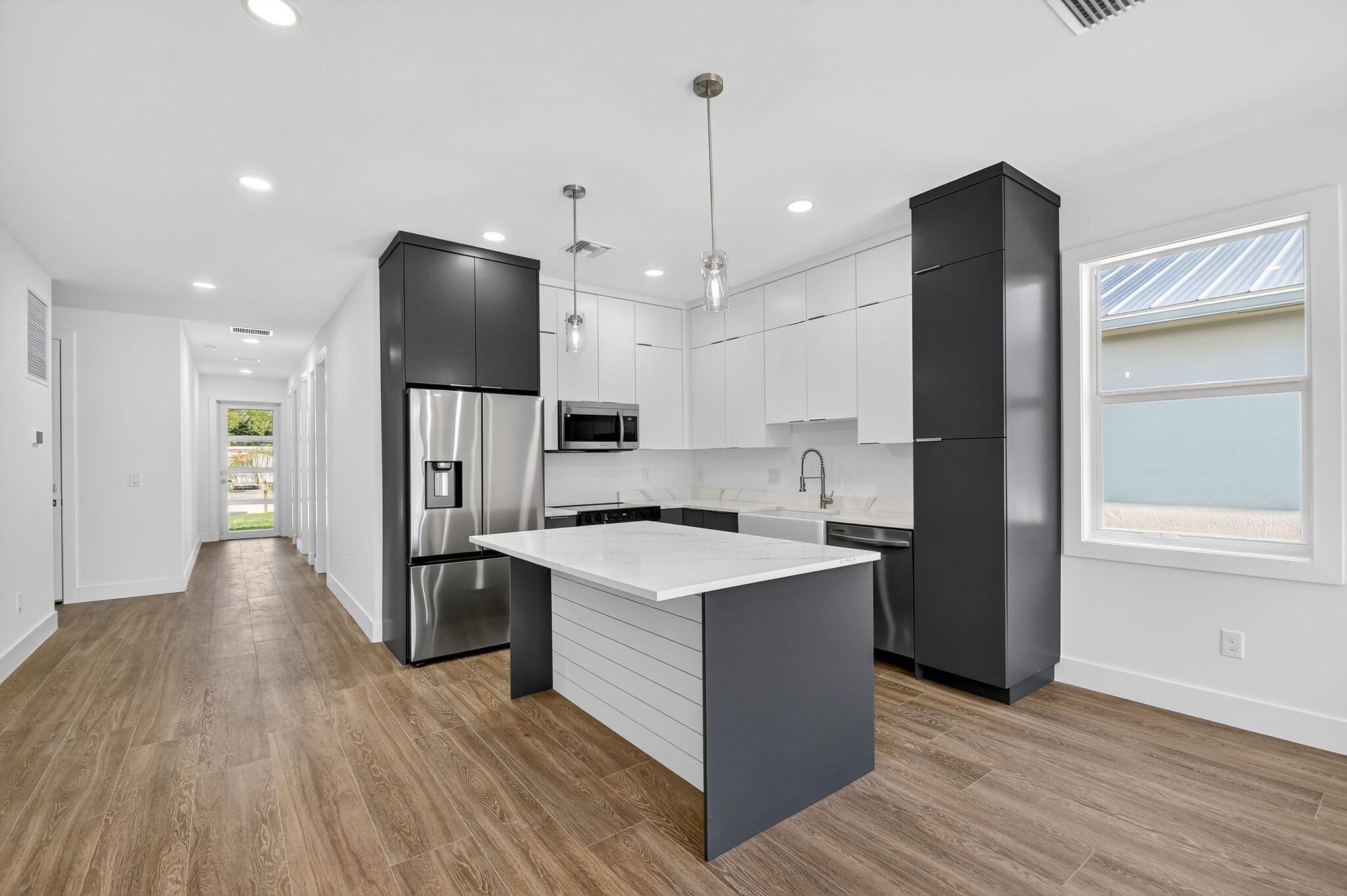 PINE GARDENS - Residential