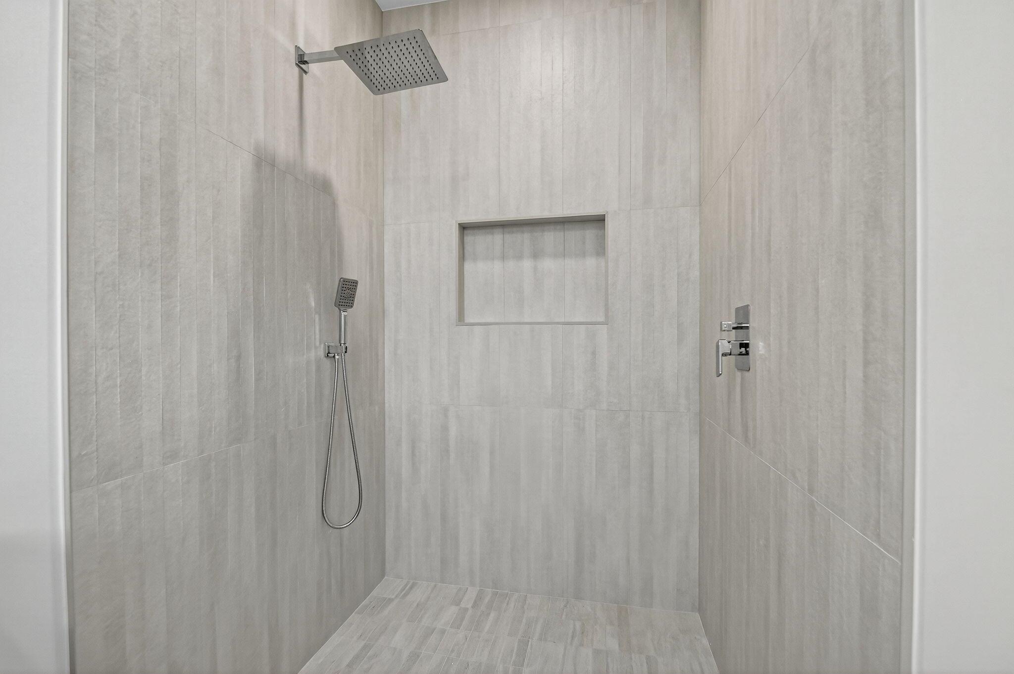 PINE GARDENS - Residential