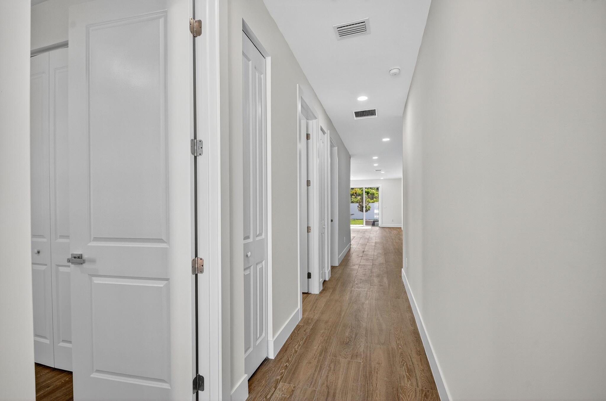 607 N Loxahatchee Drive