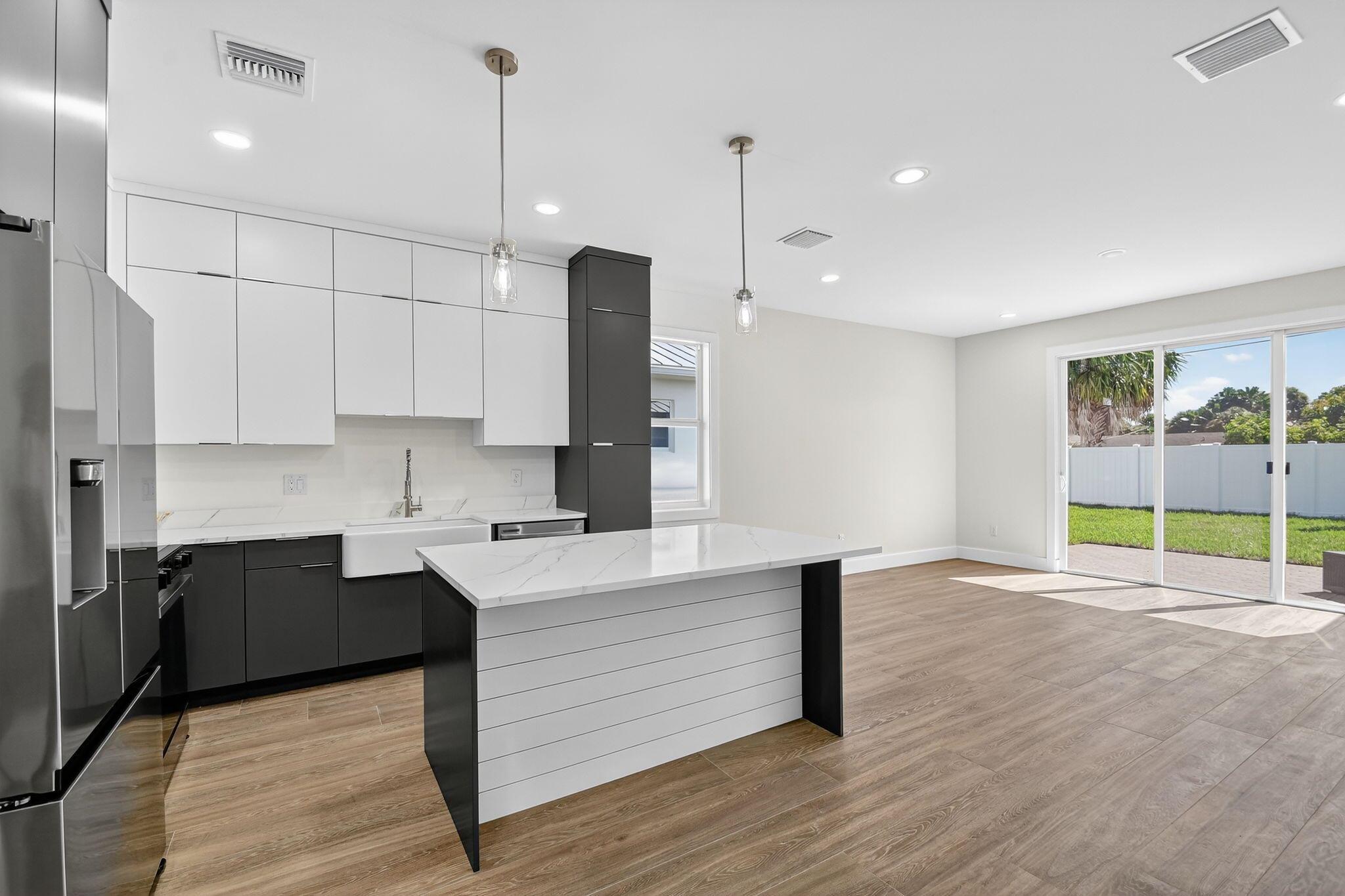 PINE GARDENS - Residential