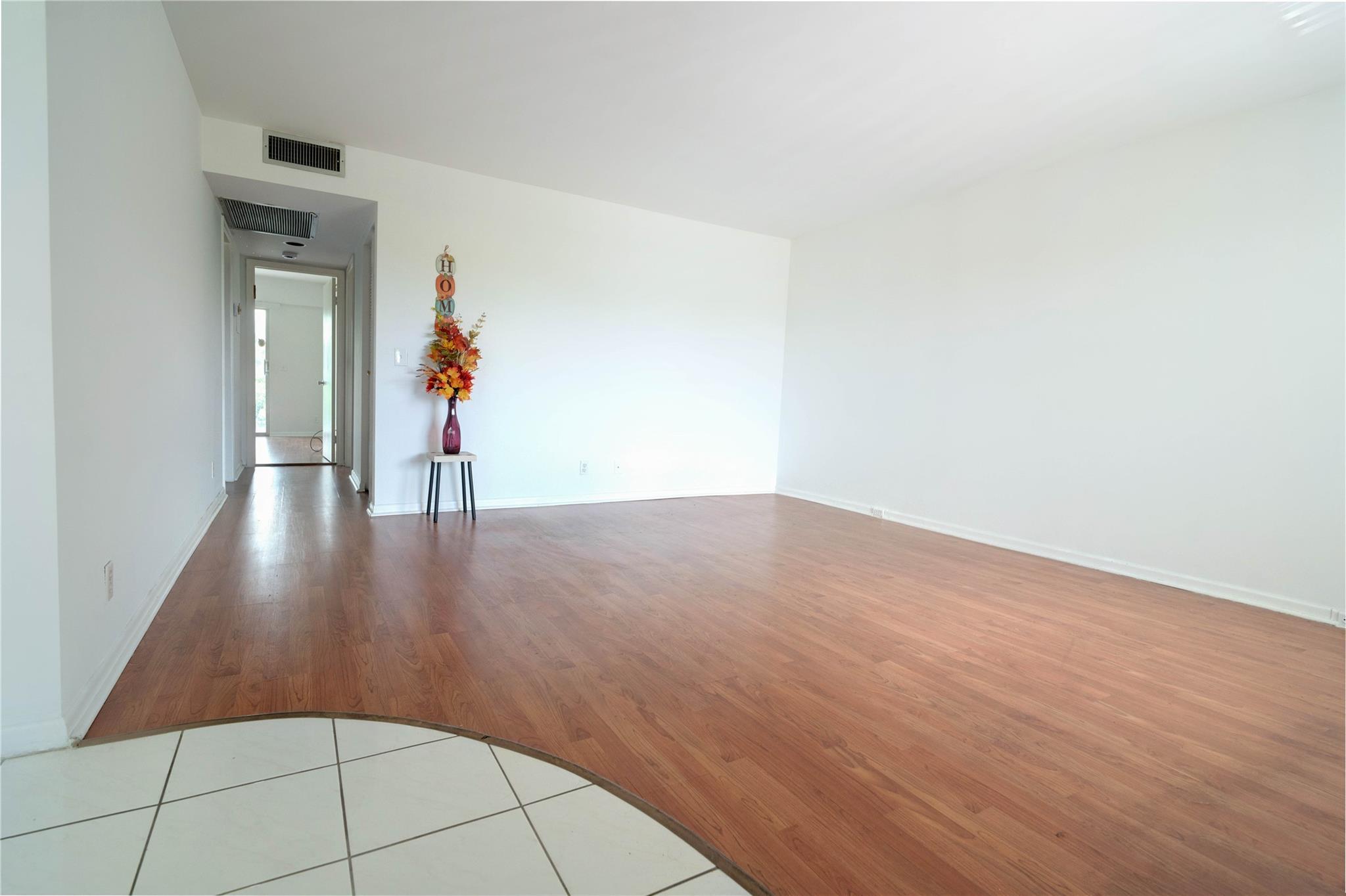 NEW HAMPTON AT CENTURY VI - Residential Lease