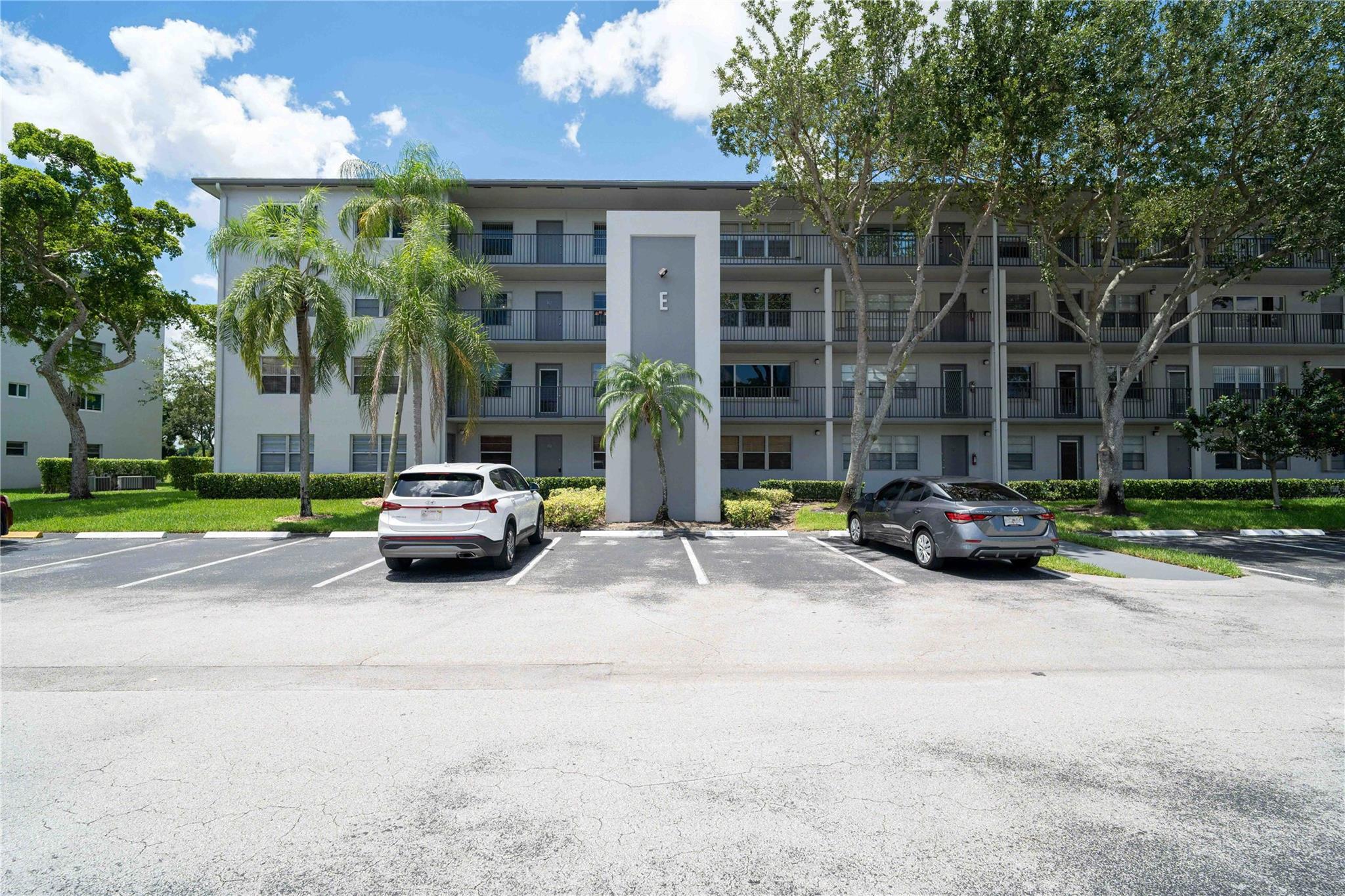 For rent Beautiful and spacious 2-bedroom, 2-bathroom condo with stunning lake views in the desirable 55+ Century Village community. Features include stainless steel appliances, a private balcony overlooking the lake, and convenient laundry facilities on the same floor. The building has a new roof and new elevator for added peace of mind. This vibrant 55+ community at Century Villages offers a wide range of amenities, including a golf course, swimming pools, theater, game rooms, sauna, library, and gyms. Requirements: At least one occupant must be 55+ years old, any additional occupant must be over 18 years old. Association requires a minimum credit score of 690 for all applicants. Only $1,000 deposit +first and last. . Section 8 welcome. See broker remarks. For showings go ShowTime.
