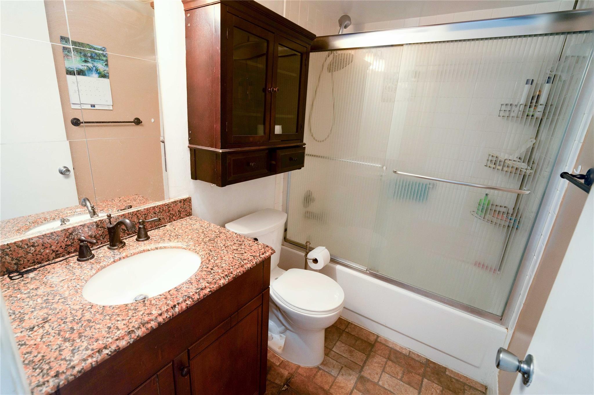 NEW HAMPTON AT CENTURY VI - Residential Lease
