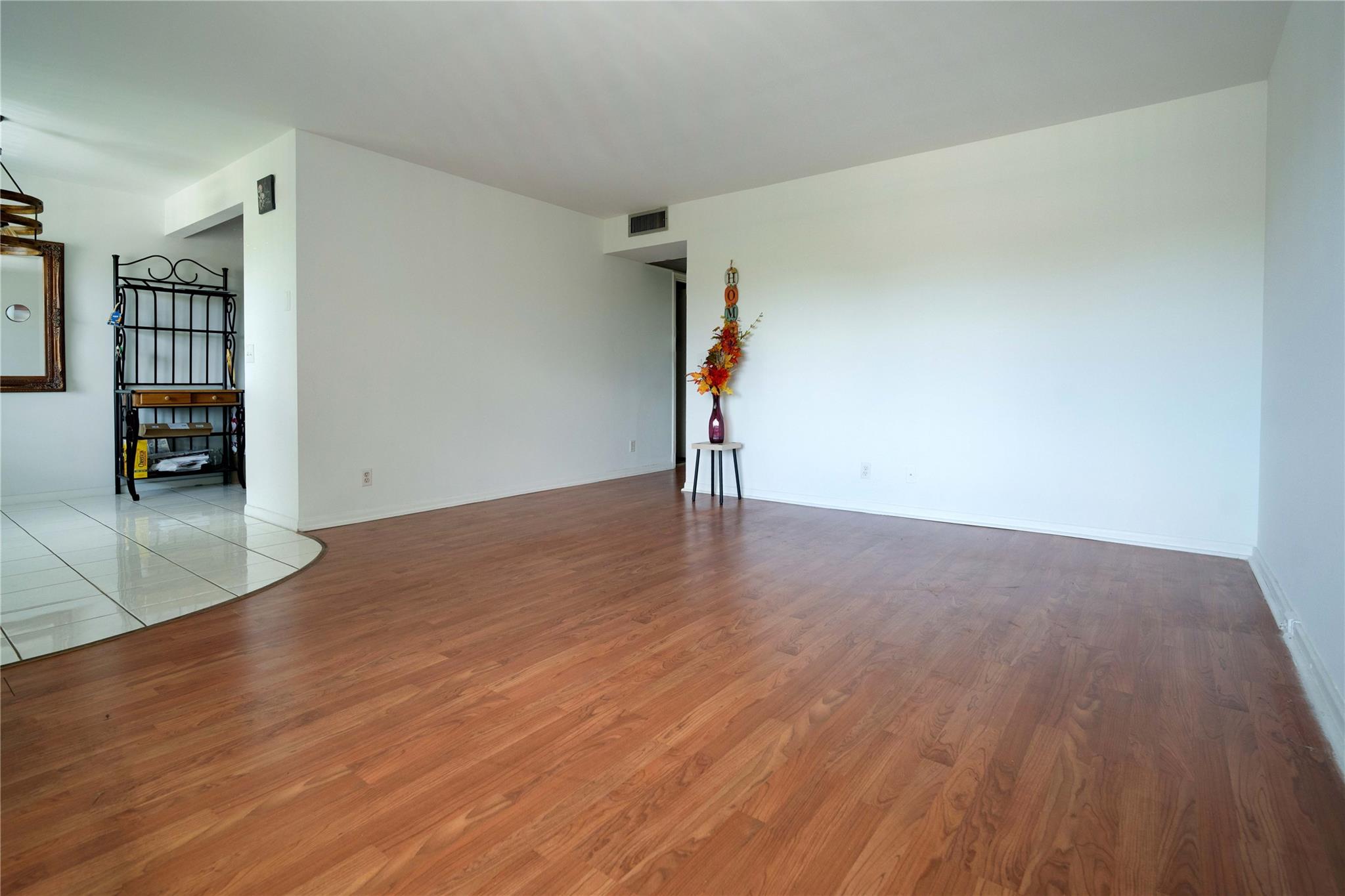 NEW HAMPTON AT CENTURY VI - Residential Lease