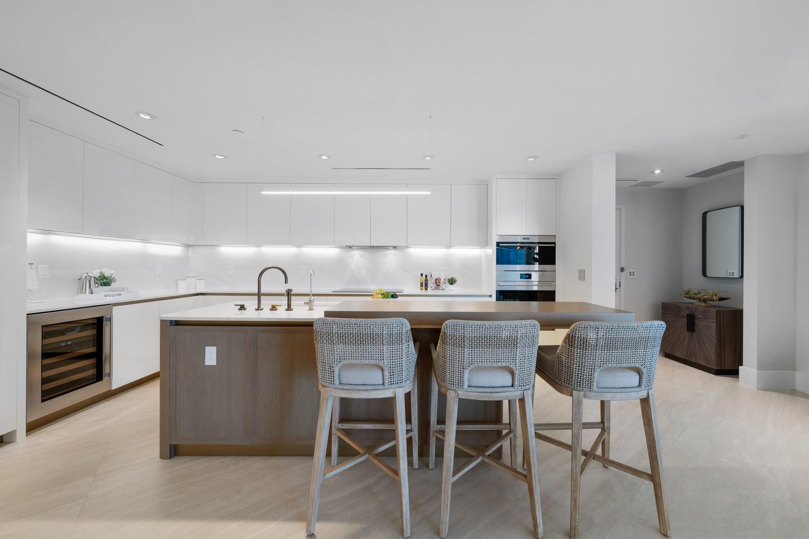 Four Seasons - Residential