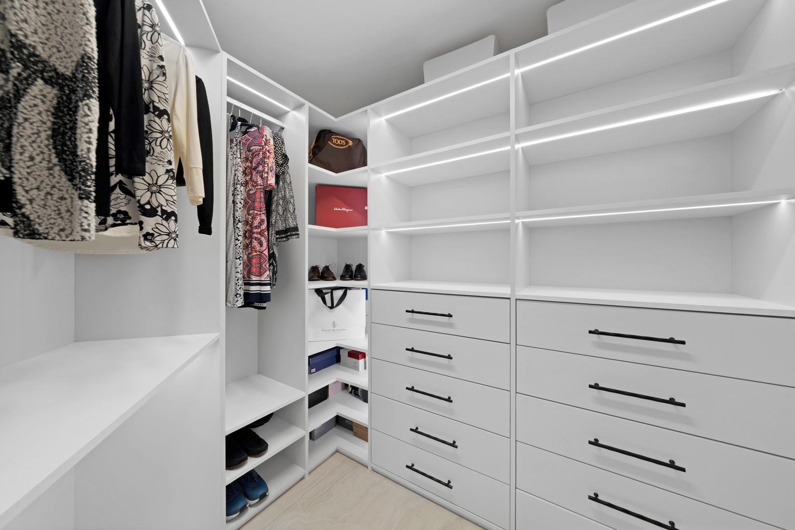 Four Seasons - Residential