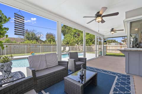 Tiny photo for 1202 SE Mcfarlane AVE, Port Saint Lucie, FL 34952 (MLS # B26054214)