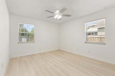 Tiny photo for 1202 SE Mcfarlane AVE, Port Saint Lucie, FL 34952 (MLS # B26054214)