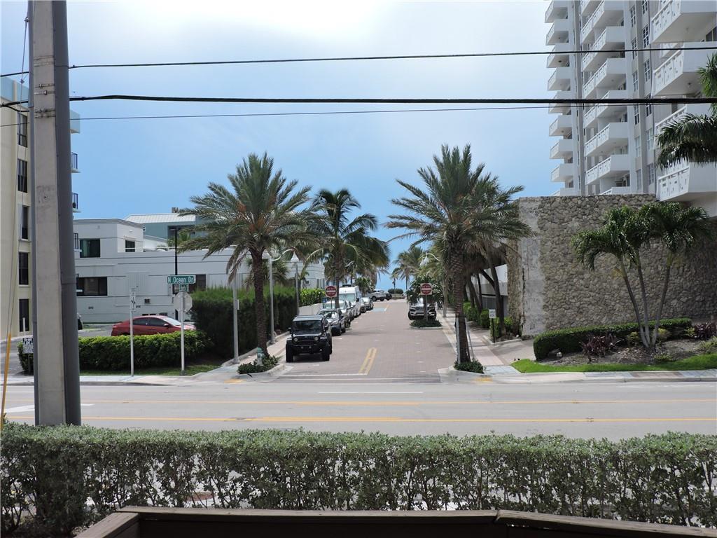 YACHT HARBOUR VILLAS - Residential