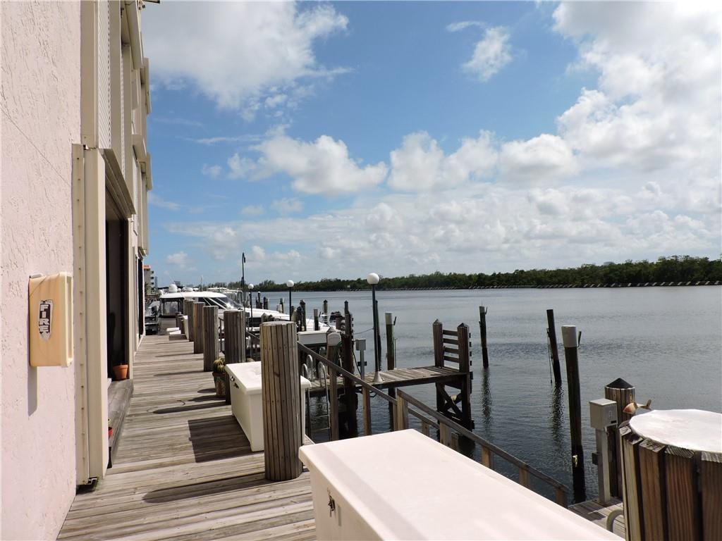 YACHT HARBOUR VILLAS - Residential