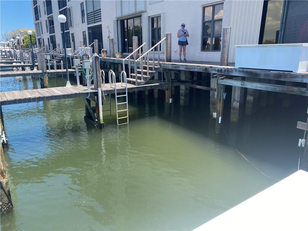 YACHT HARBOUR VILLAS - Residential