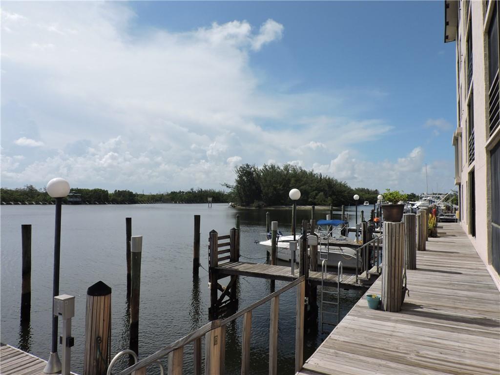 YACHT HARBOUR VILLAS - Residential