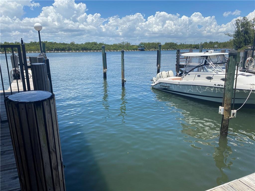 YACHT HARBOUR VILLAS - Residential