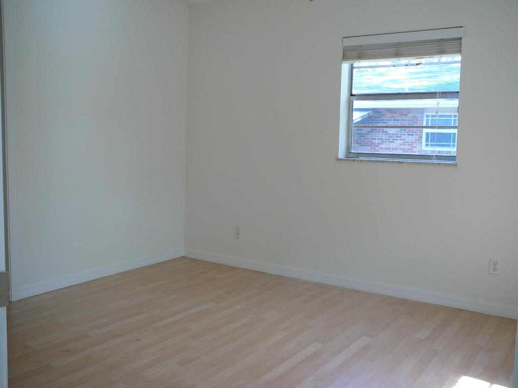 TWELVE OAKS ESTATES - Residential