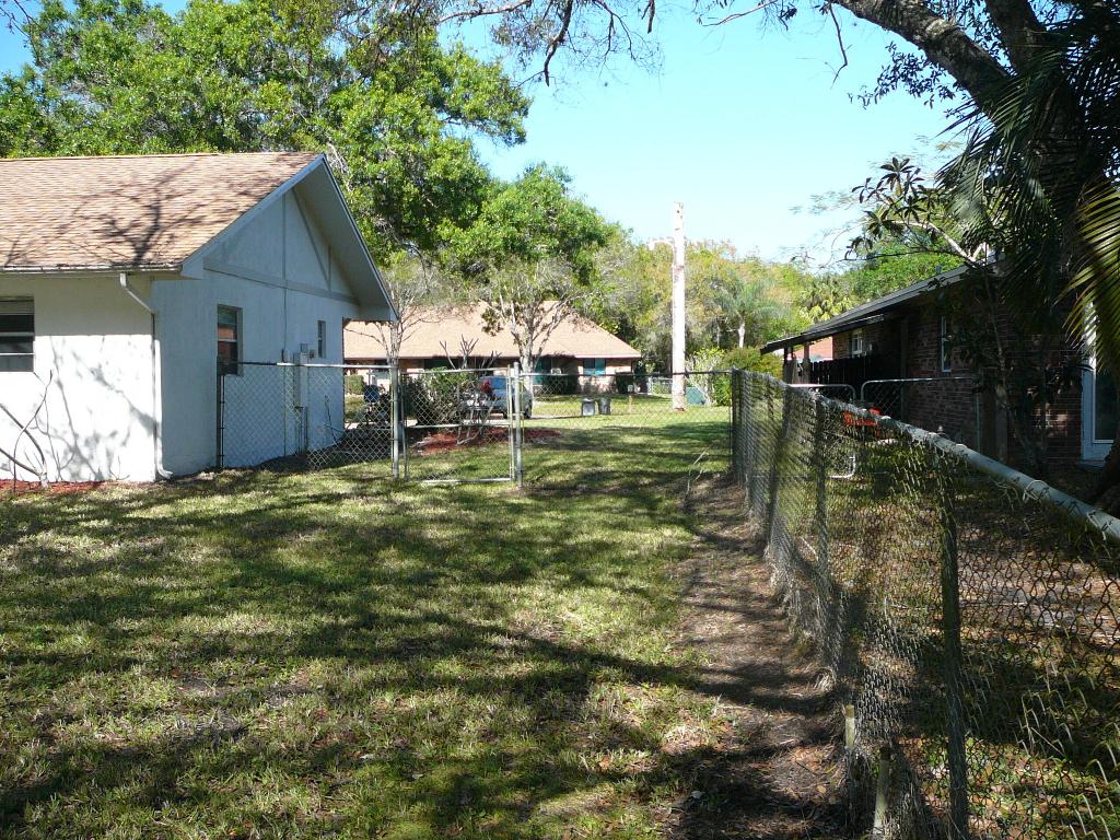 TWELVE OAKS ESTATES - Residential