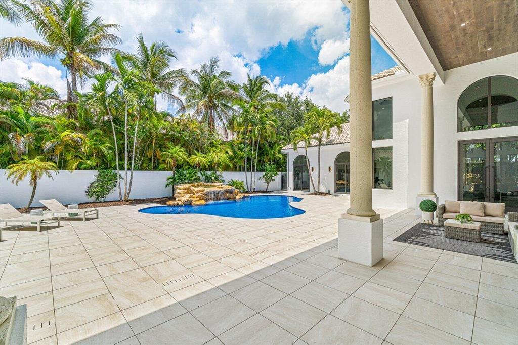 VINTAGE OAKS / POLO CLUB - Residential