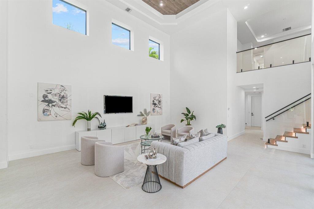 VINTAGE OAKS / POLO CLUB - Residential