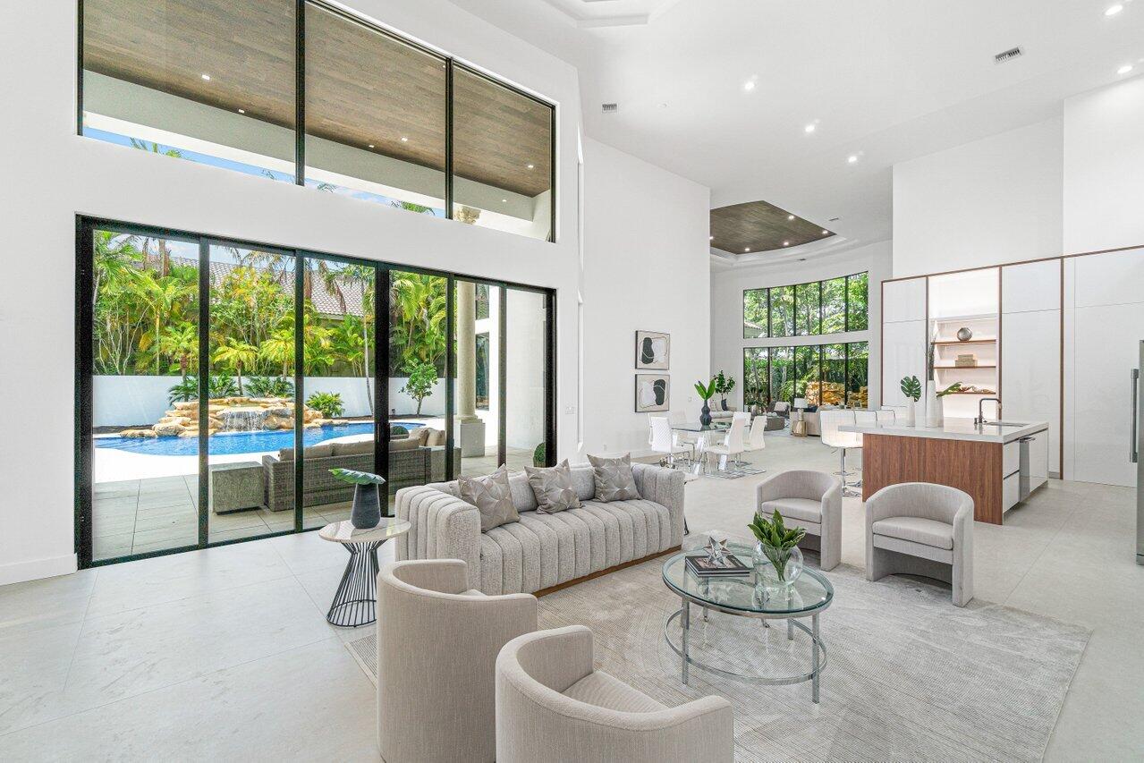 VINTAGE OAKS / POLO CLUB - Residential